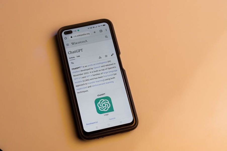 Article text appearing on a mobile screen