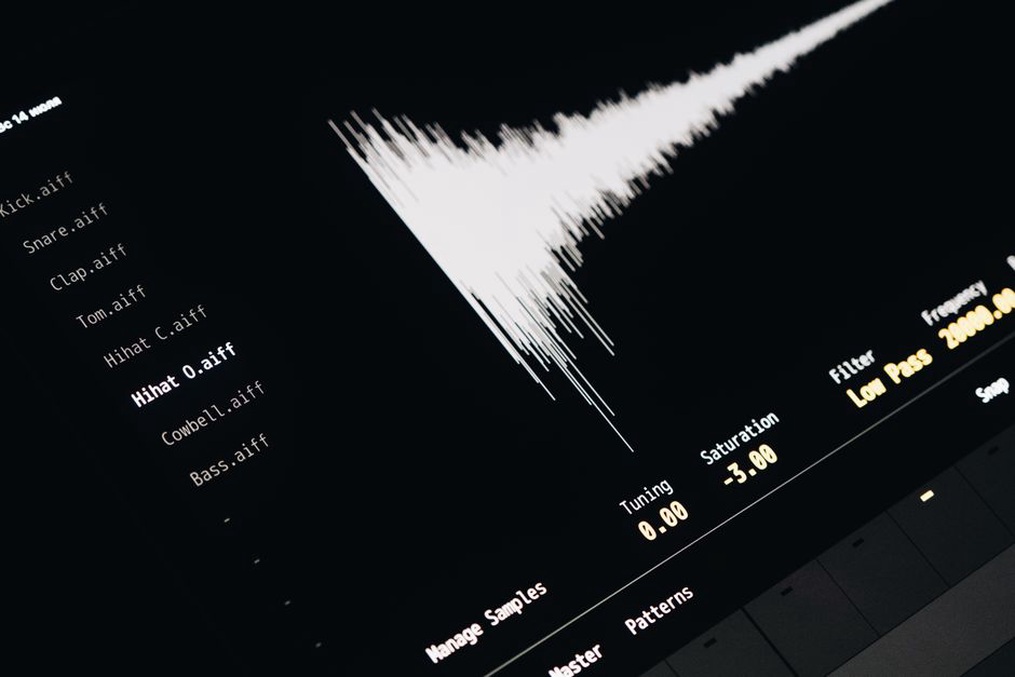 Language labels aligned with sections of recorded speech
